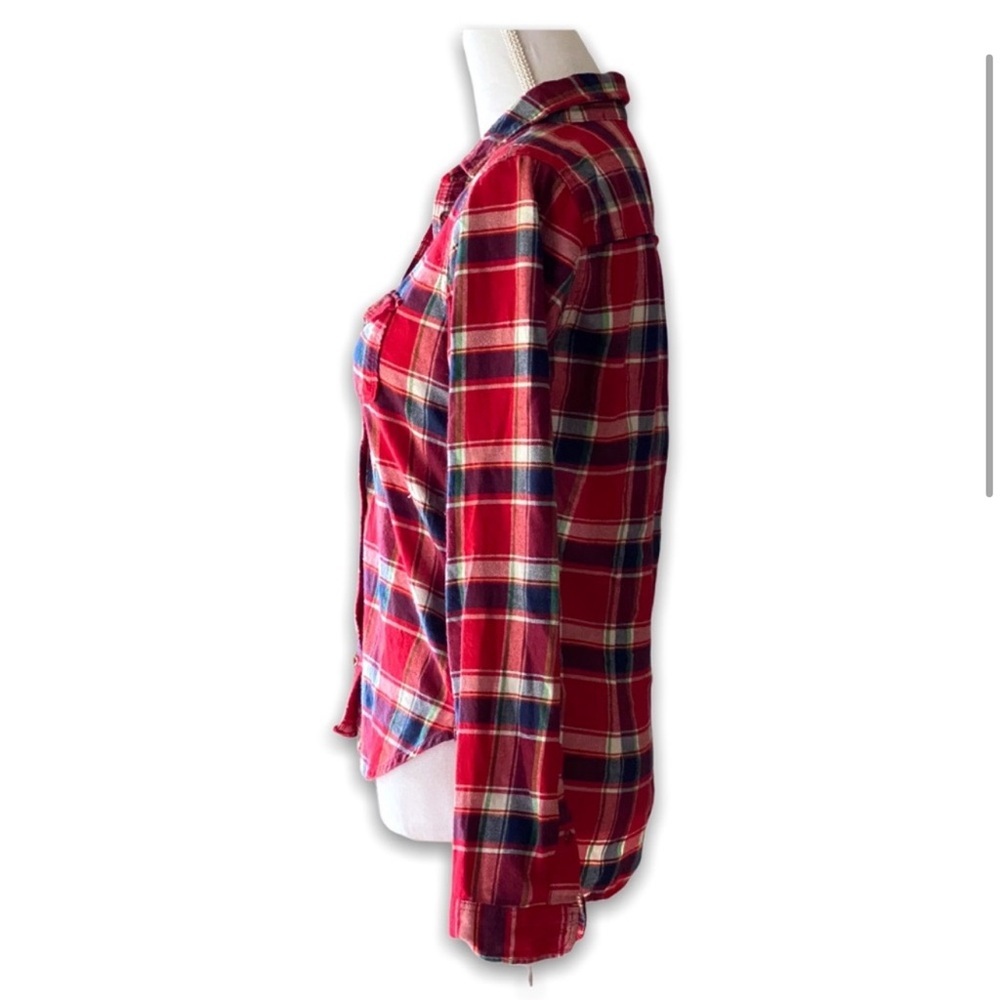 Plaid Checkered Button-Down Top XS – Cozy Fall/Winter 🍂✨ - Picture 9 of 10